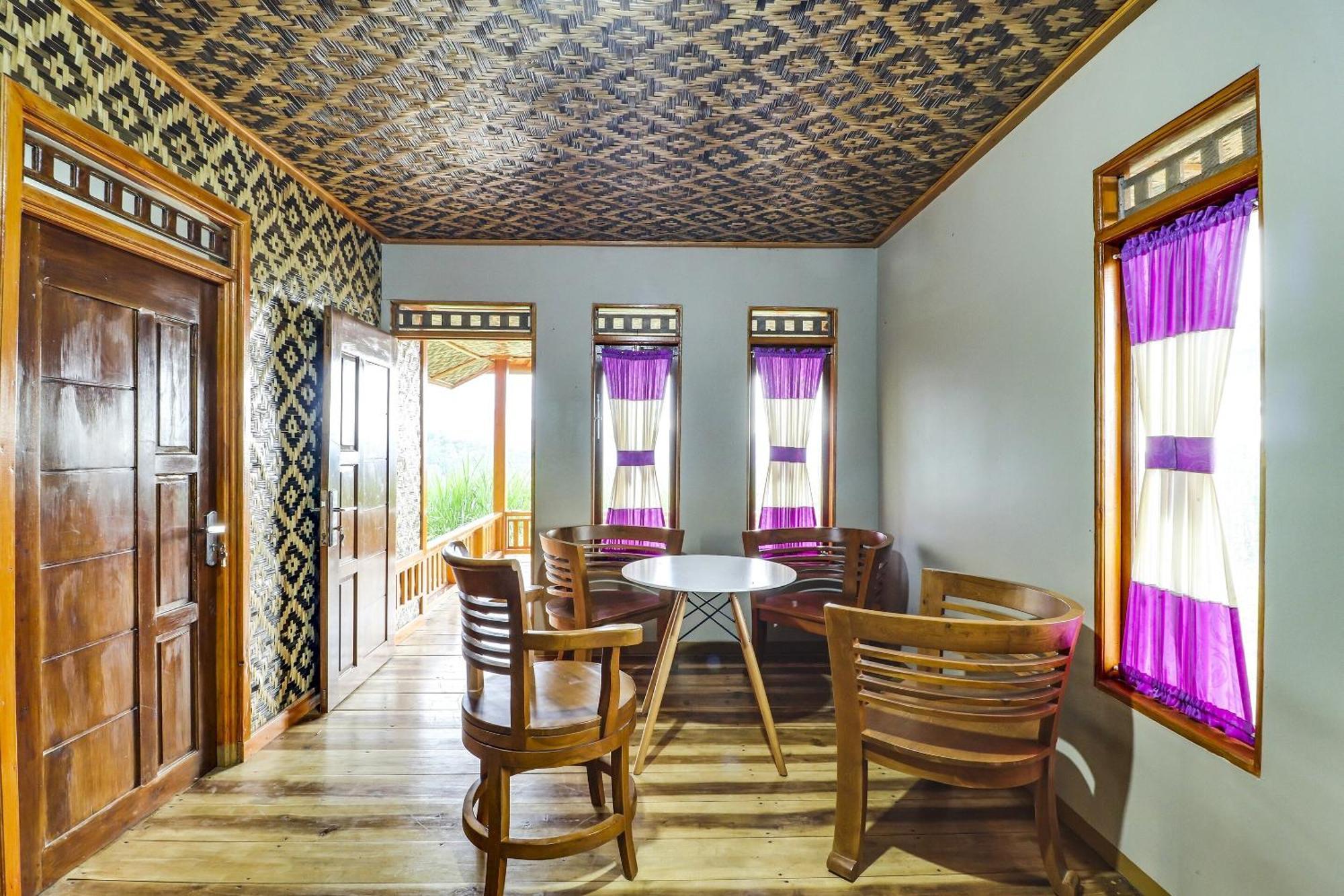 Pendjalu Oyo Homes 90956 Desa Wisata Guranteng מראה חיצוני תמונה
