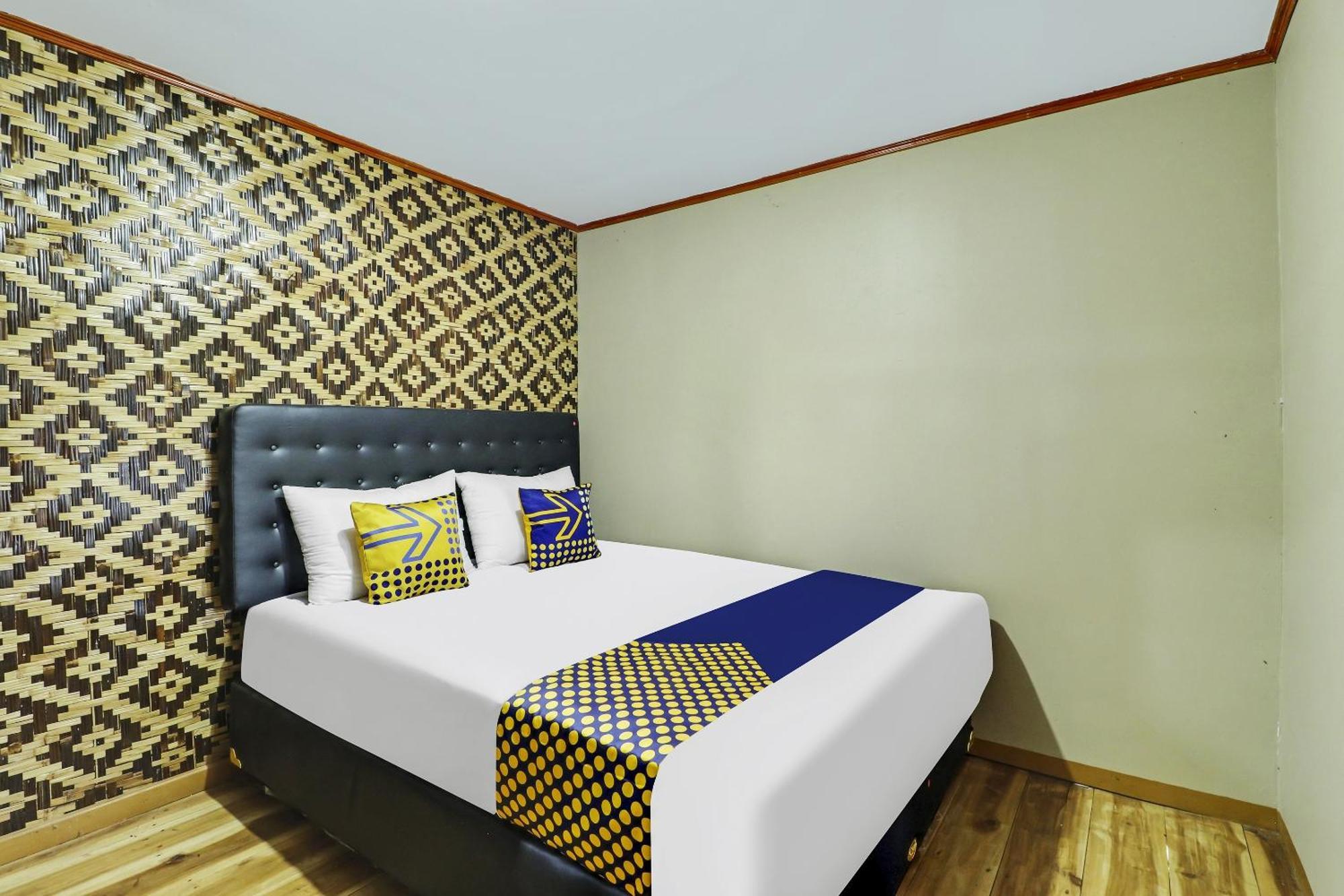Pendjalu Oyo Homes 90956 Desa Wisata Guranteng מראה חיצוני תמונה