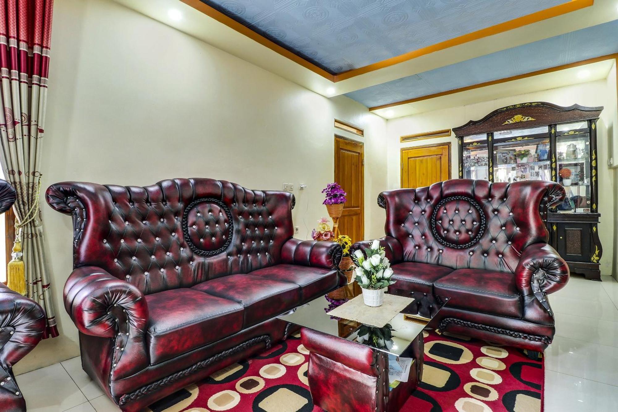 Pendjalu Oyo Homes 90956 Desa Wisata Guranteng מראה חיצוני תמונה